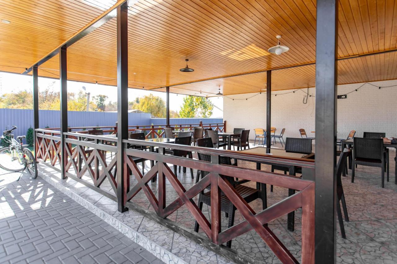 Autolux Hotel Cahul Ngoại thất bức ảnh